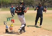 Petroleros vence a Halcones _23