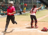 Queens vence a Fénix por nocaut_10