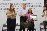 Reconoce Rutilio Escandón a la chiapaneca Alejandra Estudillo tras participar en los Juegos Olímpicos de París_1